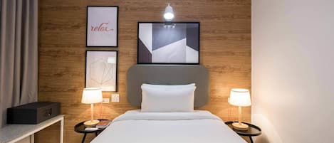 Standard Single Room | In-room safe, individually decorated, individually furnished, desk