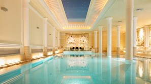 Outdoor pool - Hotel Victoria (Turin)