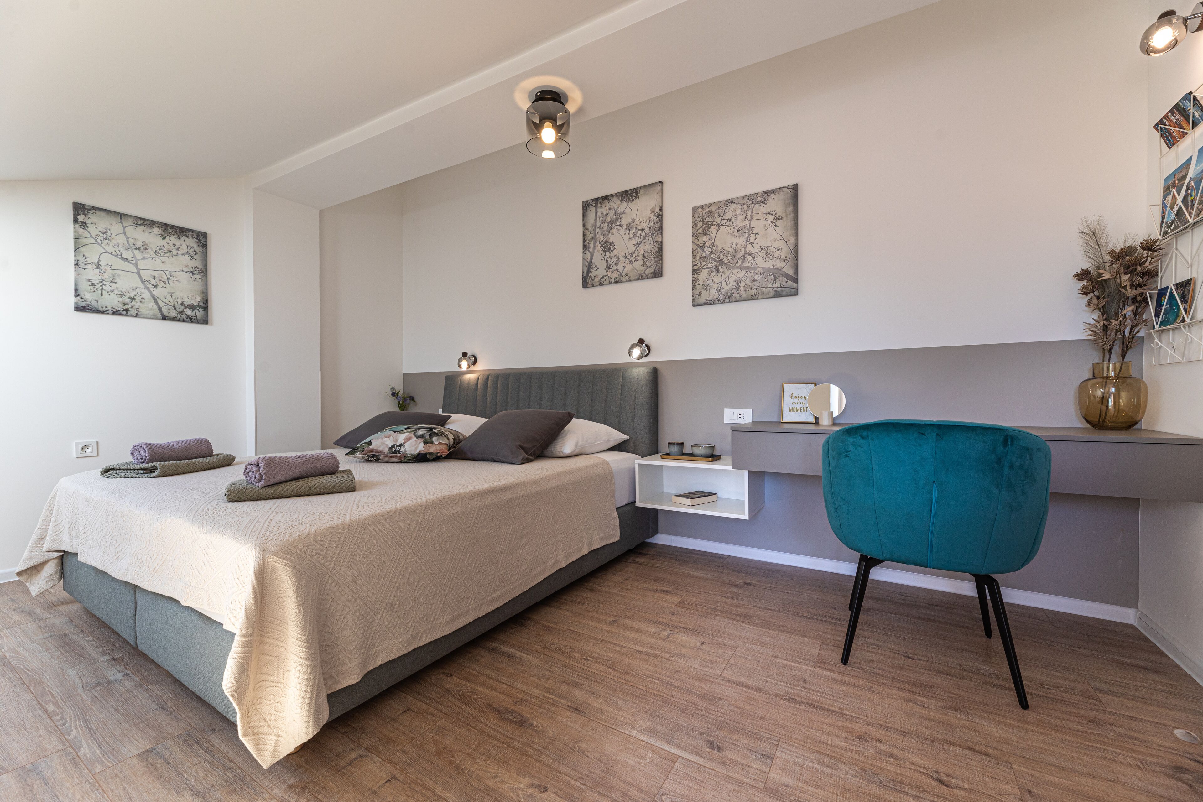 Coffres-forts dans les chambres, rideaux occultants