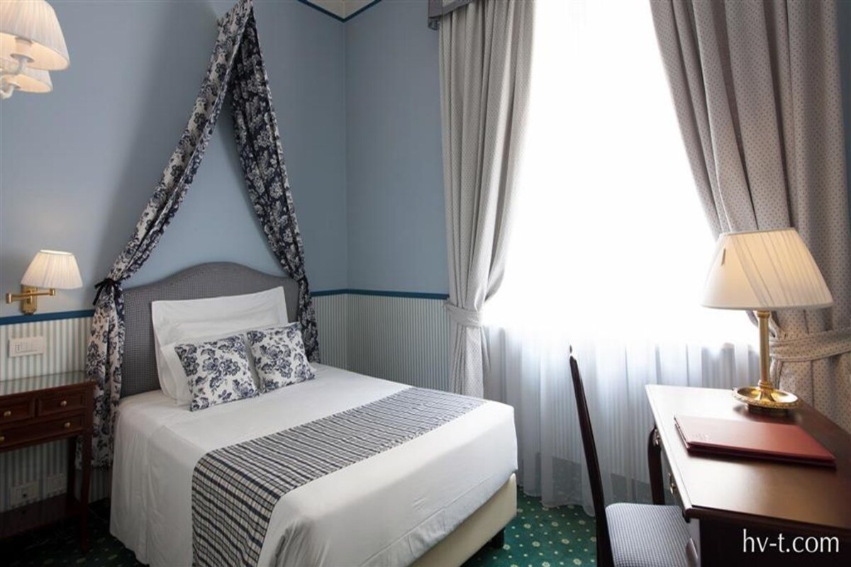 Classic Room, 1 Large Single Bed | Frette Italian sheets, premium bedding, down duvets, pillow-top beds