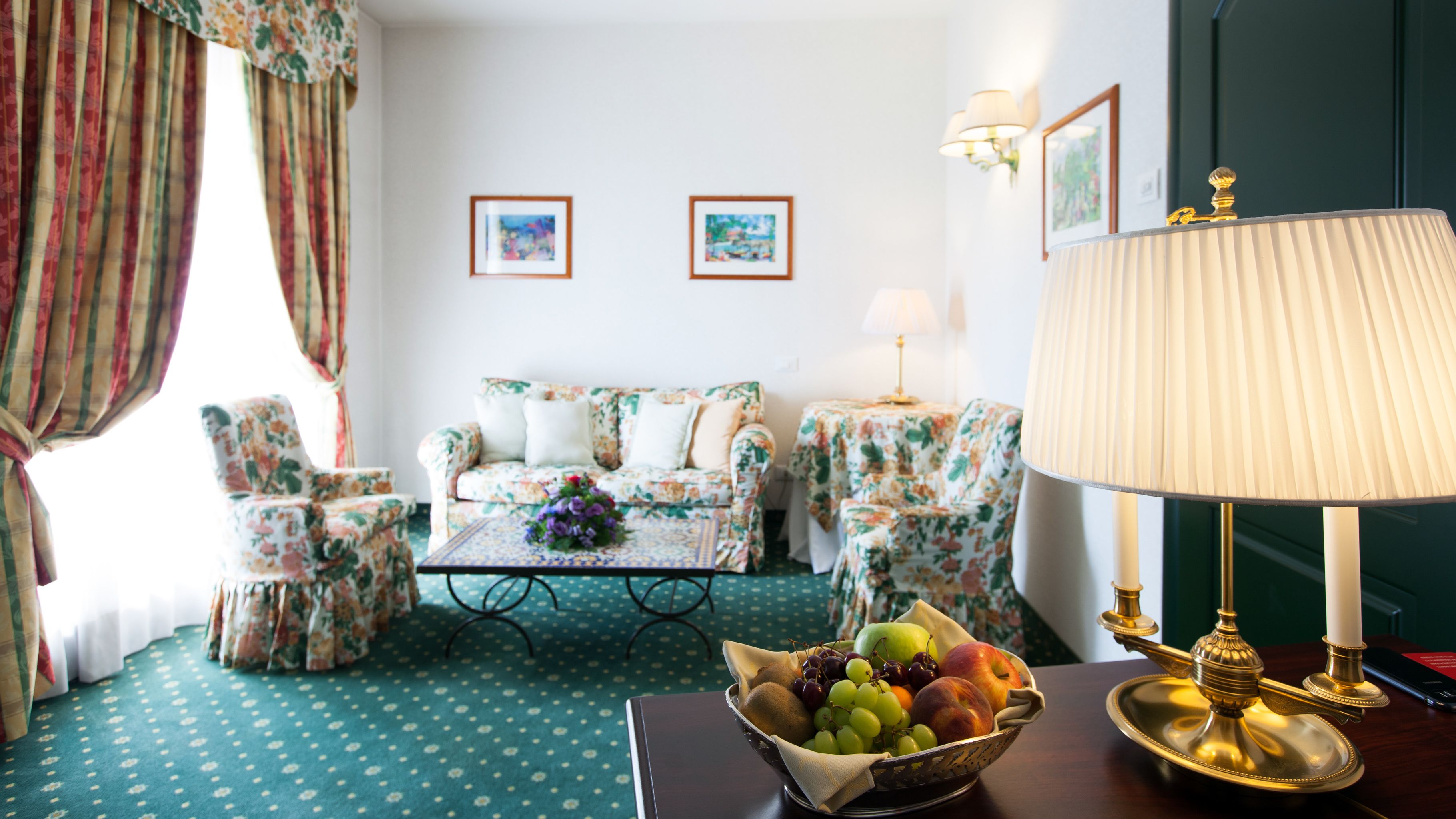 1 bedroom, frette italian sheets, premium bedding, down duvets