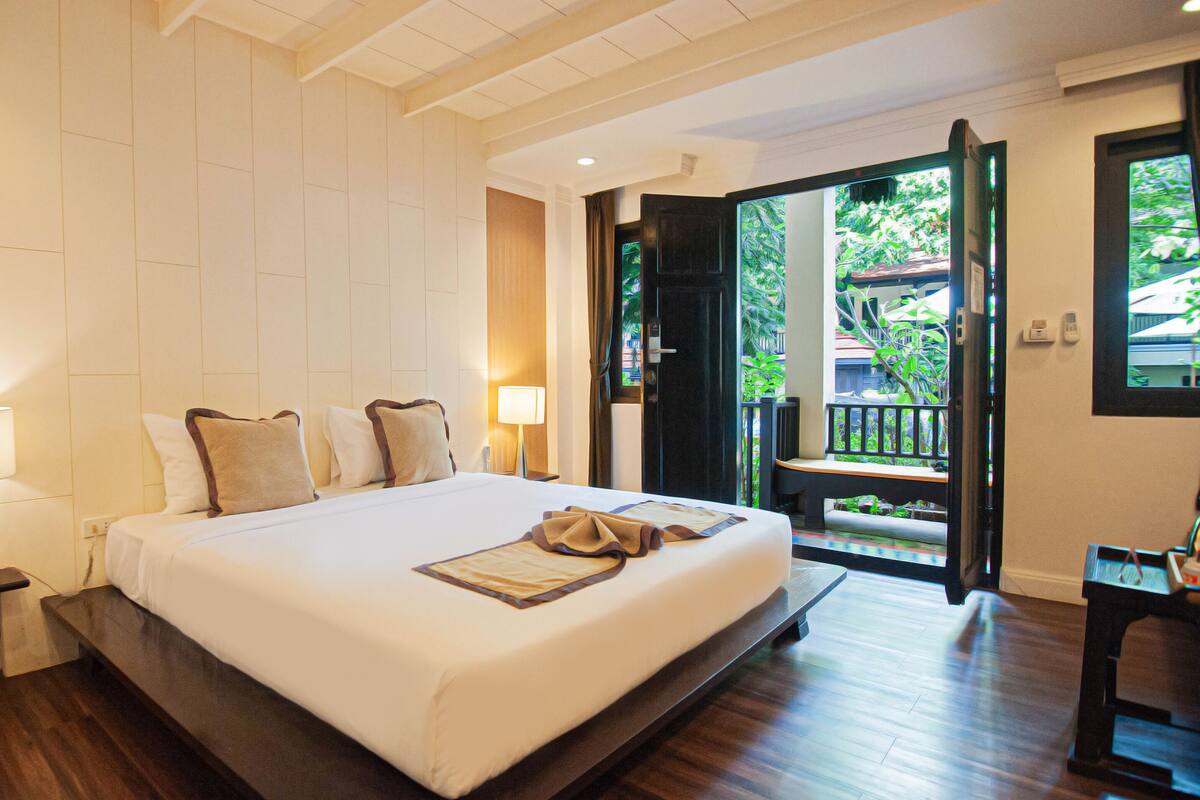 Deluxe Premier Room | Safe på rommet, skrivebord og wi-fi (inkludert)