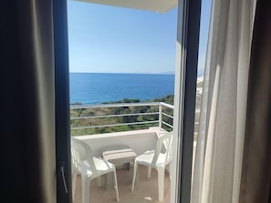 Habitación estándar con 1 cama doble o 2 individuales, vistas al mar | Vistas desde la habitación