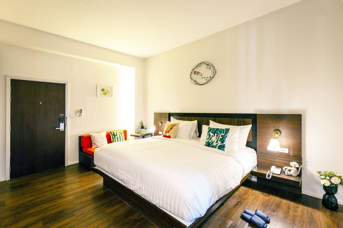Grand Oliver Room | มินิบาร์, ตู้นิรภัยในห้องพัก, โต๊ะทำงาน, ผ้าม่านกันแสง