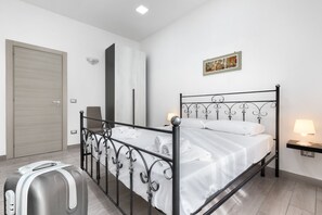 이탈리아 프레떼 시트, 고급 침구, 오리/거위털 이불, 메모리폼 침대