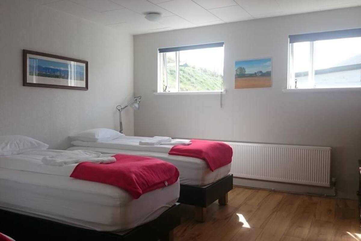 Apartment, 3 Bedrooms | Blackout curtains, free cots/infant beds, free WiFi, bed sheets