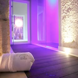 Turkish bath, body treatments, facials, 2 treatment rooms, massages