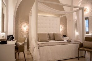 Hypo-allergenic bedding, minibar, in-room safe, desk - Monun Hotel & Spa  (Grottaglie)