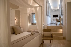 Ropa de cama hipoalergénica y minibar