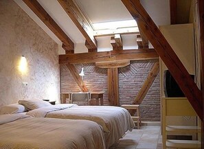 5 dormitorios, wifi gratis, ropa de cama