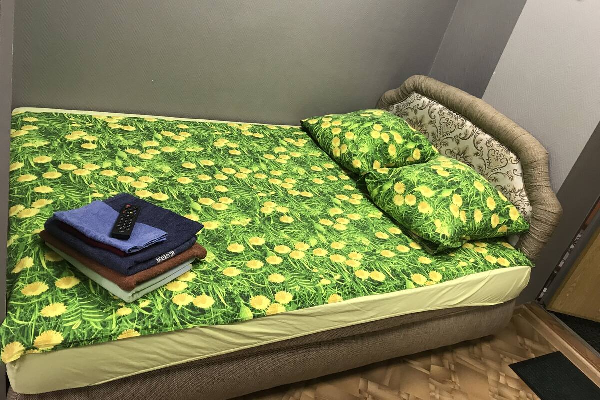 Economy Double Room, 1 Double Bed, Non Smoking | Iron/ironing board (on request), free WiFi, bed sheets