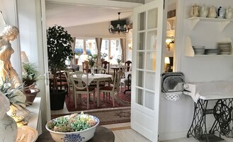 Desayuno buffet incluido todos los días 