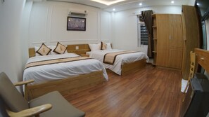 Superior Triple Room - Khach San Sao Viet (Quy Nhon)