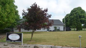 Fachada da propriedade