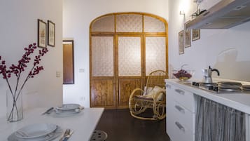 Appartement, 2 chambres | Coin cuisine privé