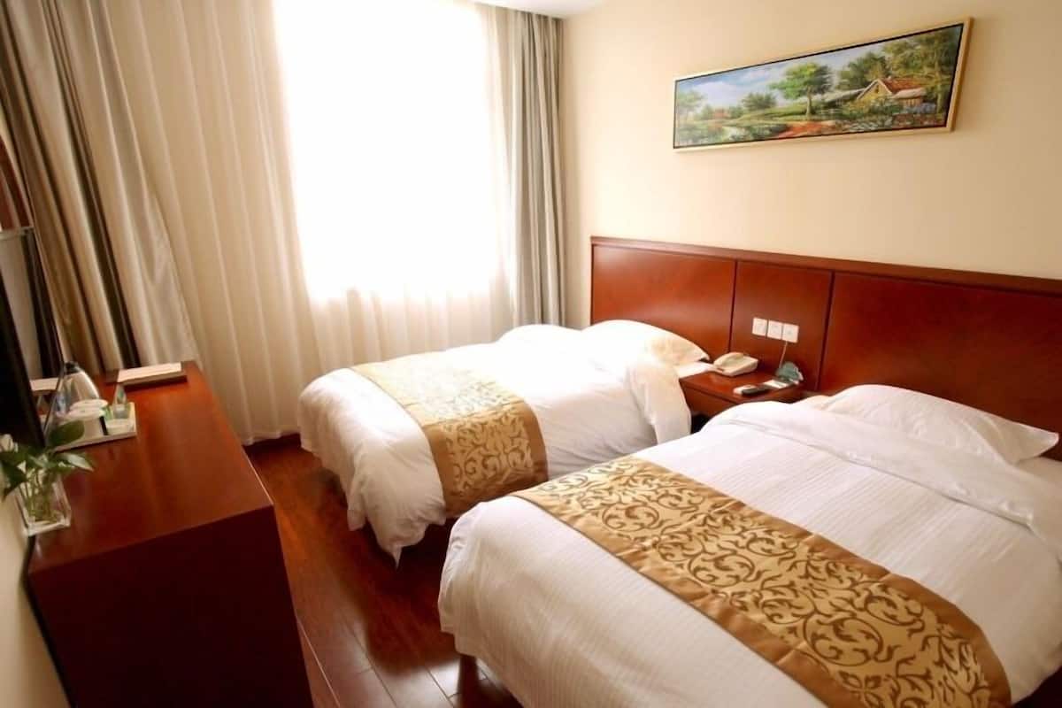 In-room safe, free WiFi