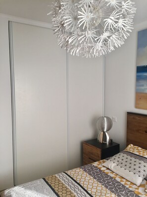2 bedrooms, in-room safe, iron/ironing board, WiFi