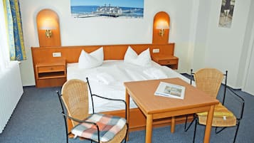 1 makuuhuone, työpöytä, vauvan matkasänky, Wi-Fi