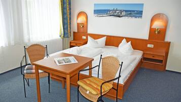 1 Schlafzimmer, Schreibtisch, Reisekinderbett, WLAN
