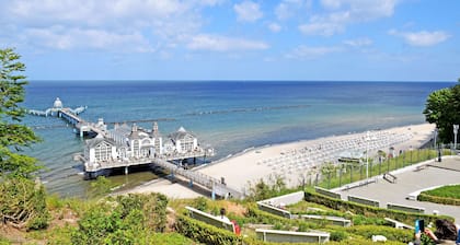 Budget room with shower/WC on corridor 27 - Wilhelms Hostel in Ostseebad Sellin