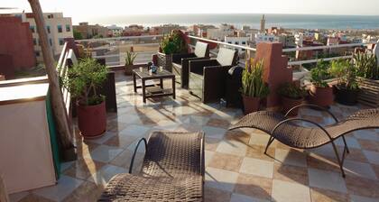 Apartment 80 m² roof terrace panoramic view of the Berber village ocean