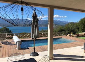 Piscine extérieure, piscine chauffée