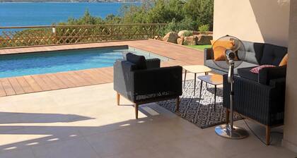 VILLA ALTA-ROCCA - 3CH - CLIM - VUE MER - PISCINE PRIVEE CHAUFFEE - PROCHE PLAGE