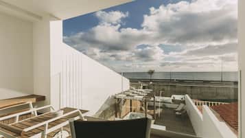 Premium Apartment, 1 Bedroom, Ocean View (Coast 2) | Balcony