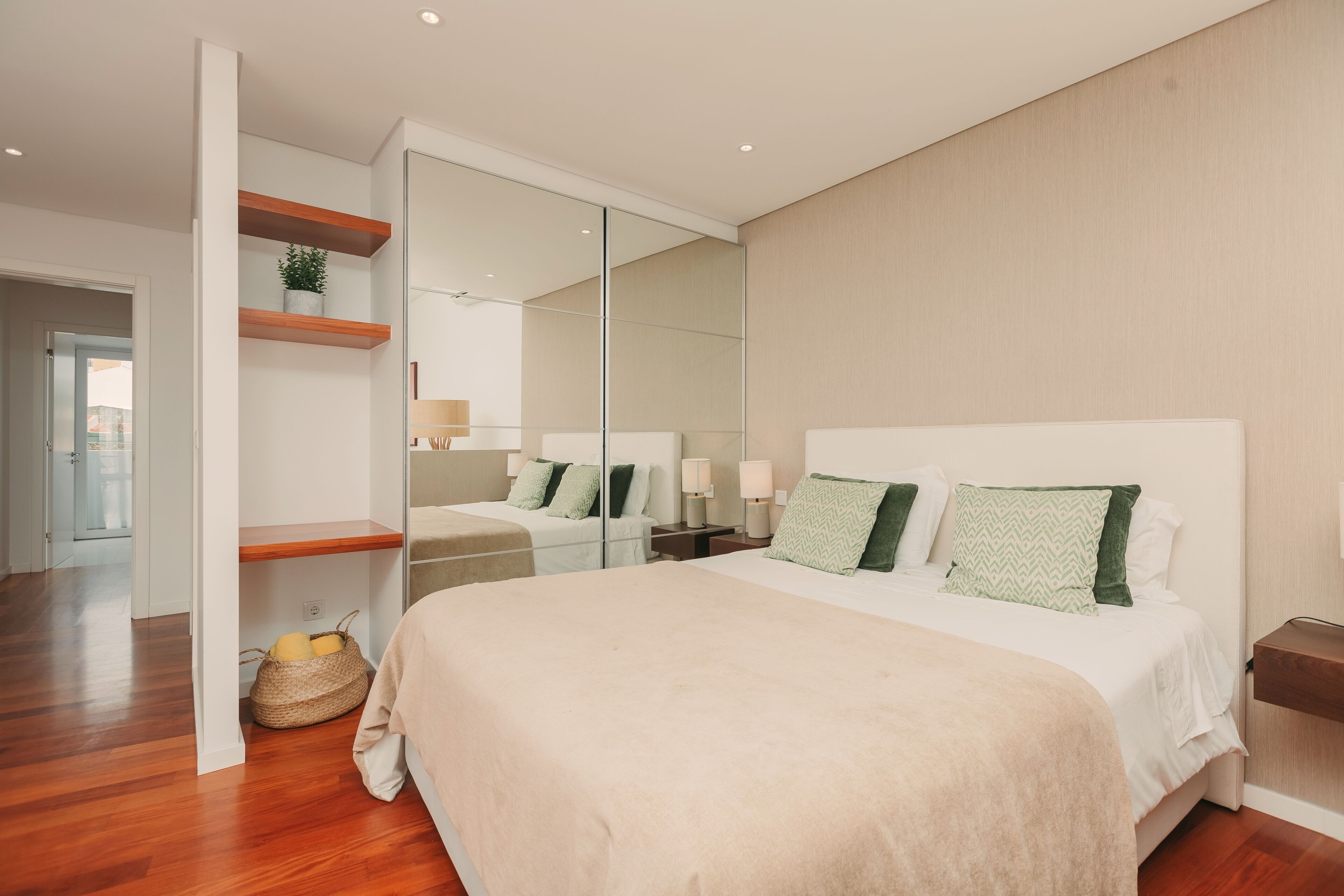 Hypo-allergenic bedding, in-room safe, individually decorated