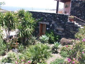 숙박 시설 구내