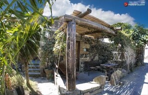 Basic Studio - La  Kuddia (Pantelleria)