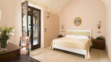 Superior-Doppelzimmer | Minibar, Zimmersafe, Verdunkelungsvorhänge, schallisolierte Zimmer