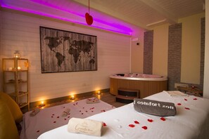 Sauna, banyera d'hidromassatge, bany turc i tractaments corporals 