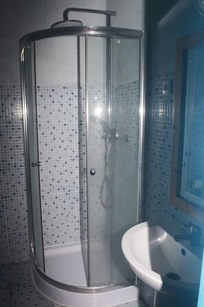 Bathroom - Hotel Djabraba's EcoLodge (Brava)