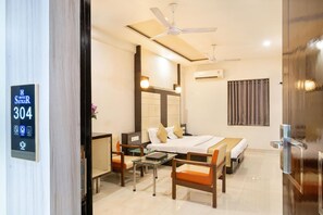 Spa - Hotel Satkar (Surat)
