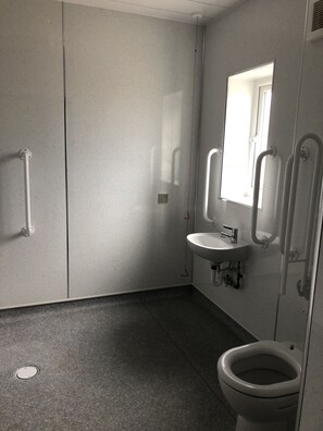 Dormitorio compartido, dormitorio mixto (x 4) | Baño
