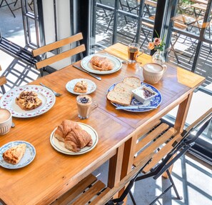 Daily local cuisine breakfast (USD 5 per person)