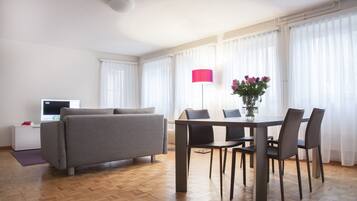 Comfort-Apartment, 1 Schlafzimmer | Wohnbereich