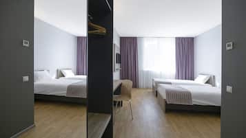 Standard Double or Twin Room | In-room safe, desk, blackout drapes, iron/ironing board