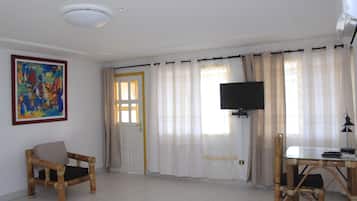 Chambre Double Supérieure | Bureau, rideaux occultants, fer et planche à repasser, Wi-Fi gratuit