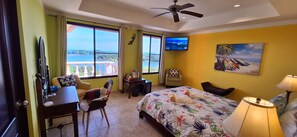 精緻雙人房, 1 張加大雙人床, 海景 | 1 間臥室、埃及棉床單、高級寢具、舒適加層