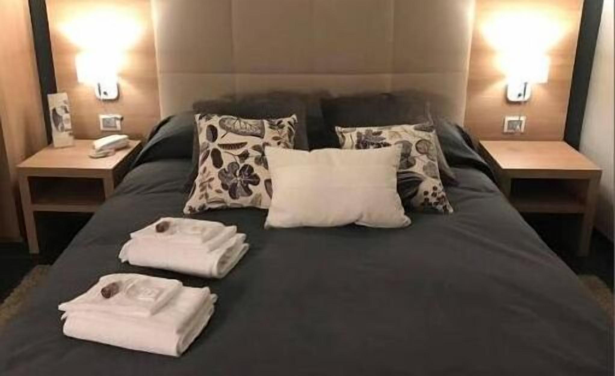 Coffres-forts dans les chambres, bureau, chambres insonorisées