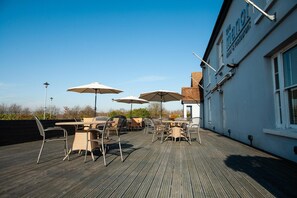 Balcony - Berwick Manor Hotel (Rainham)