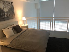 Lägenhet - 1 queensize-säng med bäddsoffa - icke-rökare | 1 sovrum, skrivbord, strykjärn/strykbräda och gratis wi-fi