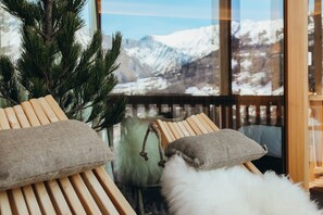 View from room - Lodji Hotel (Les Belleville)