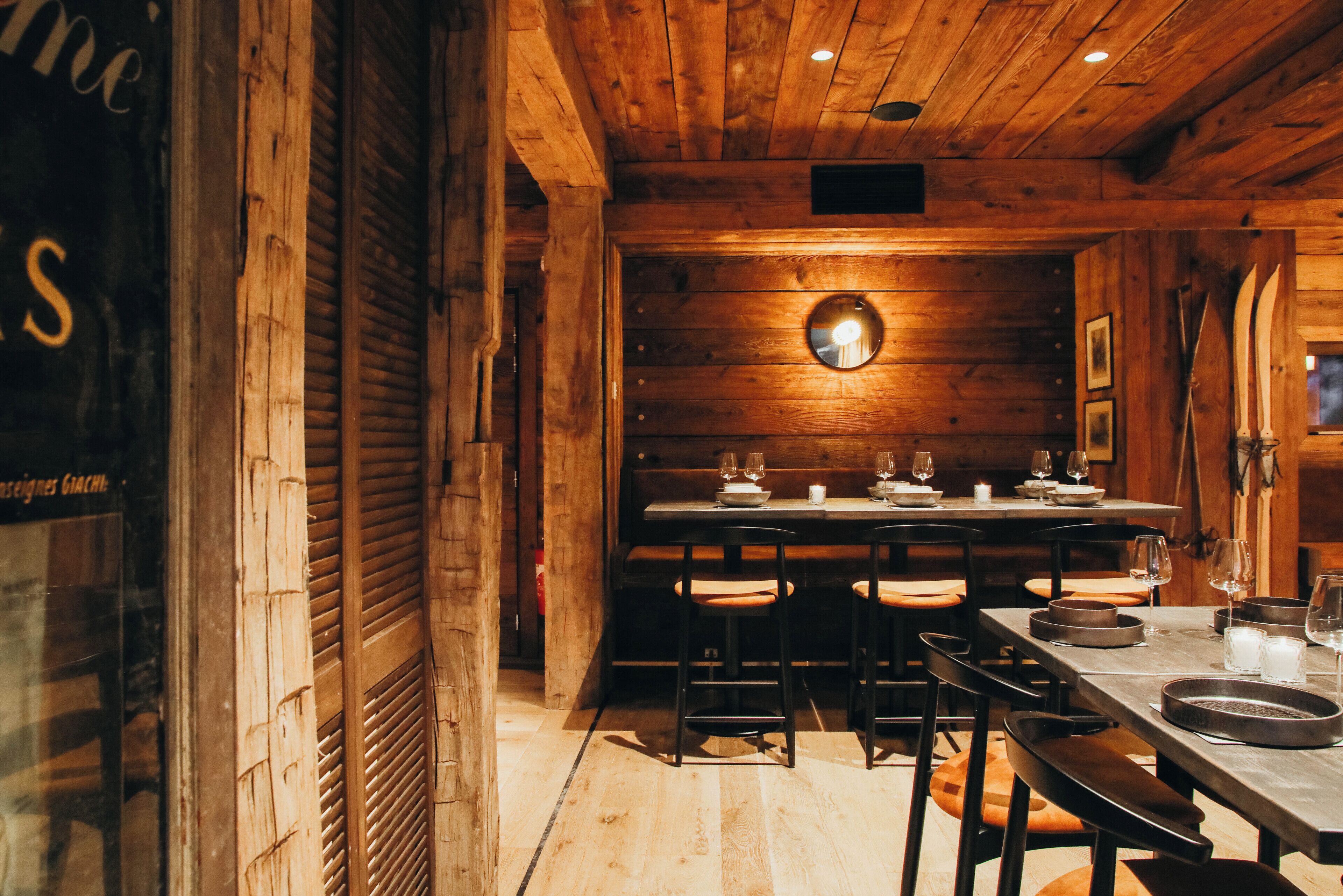 breakfast, lunch, dinner served; french cuisine