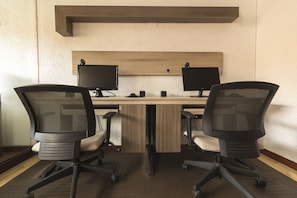 Business center - Hotel El Marques (Lima)