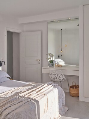 2 soverom, safe på rommet, skrivebord og strykejern/-brett