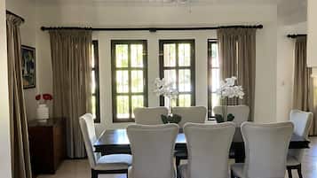 Dineren