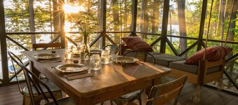Lakeside life at its best!